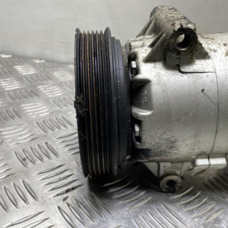 Compresseur clim RENAULT MEGANE 1
