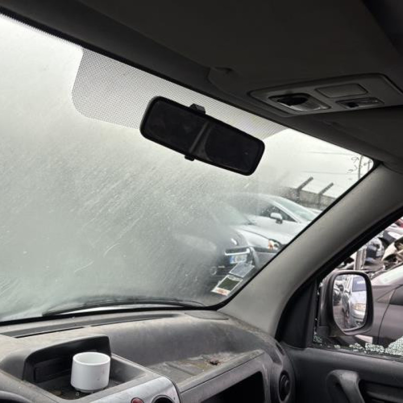 Reservoir essence PEUGEOT PARTNER 1 Photo n°13