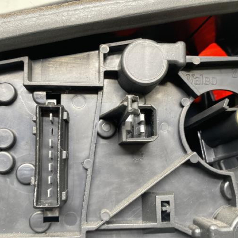 Feu arriere principal gauche (feux) PEUGEOT 306 Photo n°3