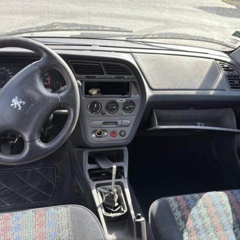 Retroviseur droit PEUGEOT 306 Photo n°17