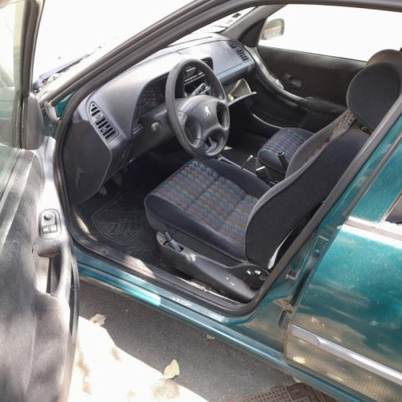 Moteur essuie glace avant PEUGEOT 306 Photo n°15