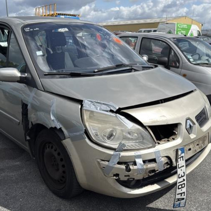 Feu arriere stop central RENAULT GRAND SCENIC 2 Photo n°7