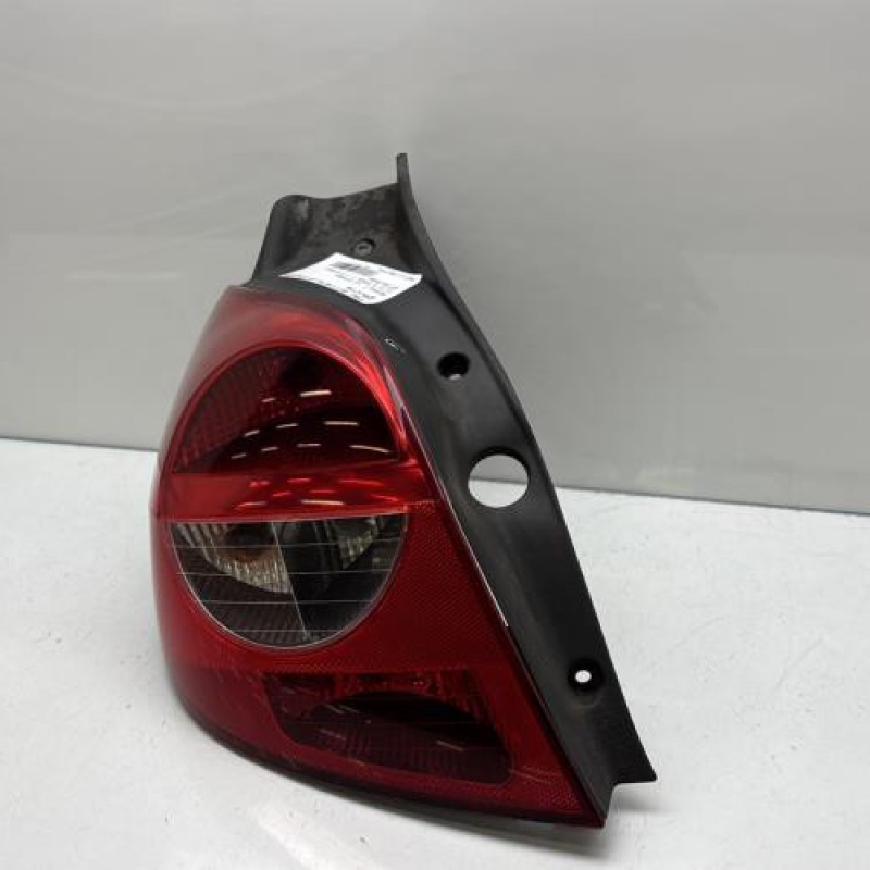 Feu arriere principal gauche (feux) RENAULT CLIO 3 Photo n°3