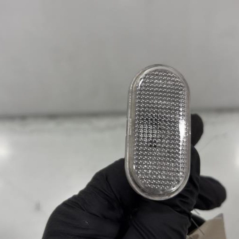 Repetiteur clignotant avant gauche (Feux) RENAULT TWINGO 2 Photo n°1