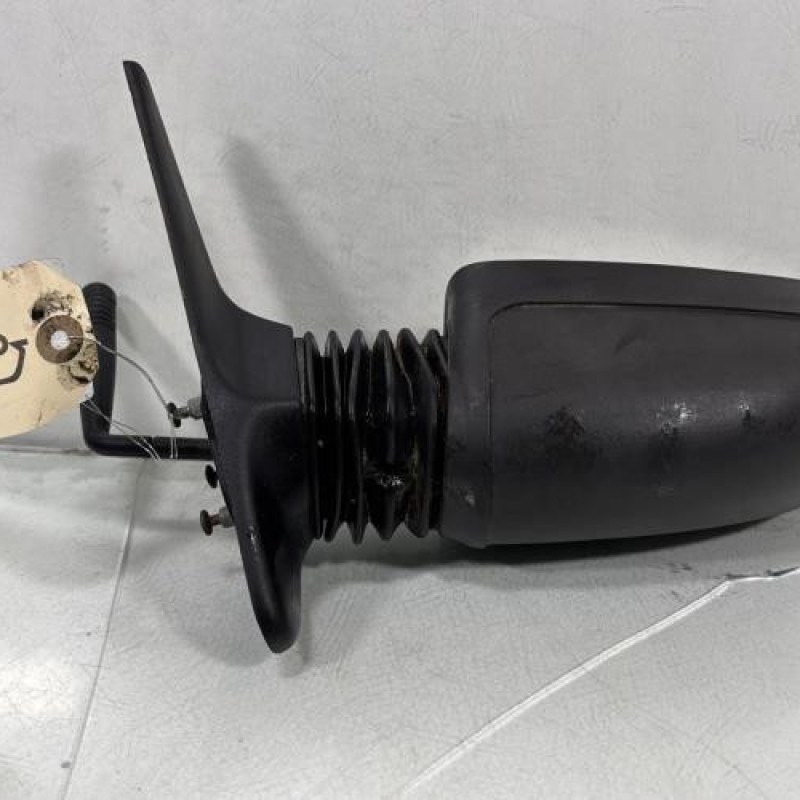 Retroviseur gauche PEUGEOT 205 Photo n°3