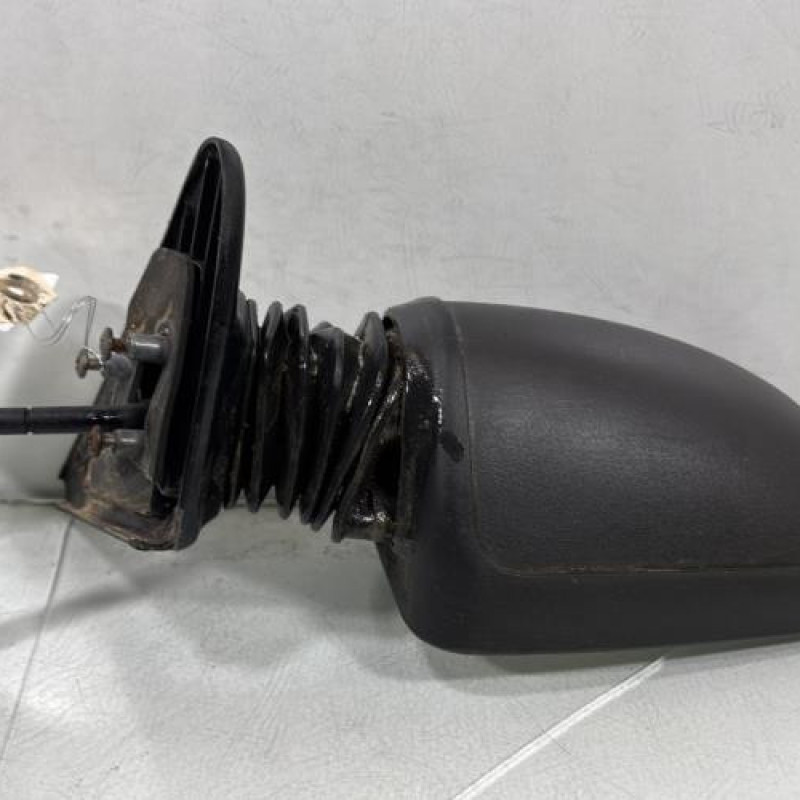 Retroviseur gauche PEUGEOT 205 Photo n°4