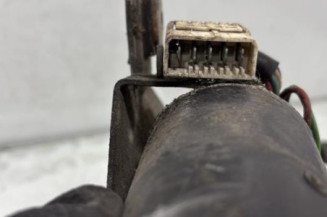 Moteur essuie glace avant PEUGEOT 205