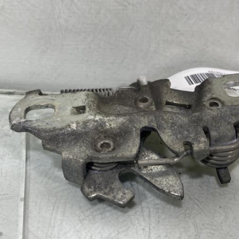 Serrure de capot PEUGEOT 208 1 Photo n°1