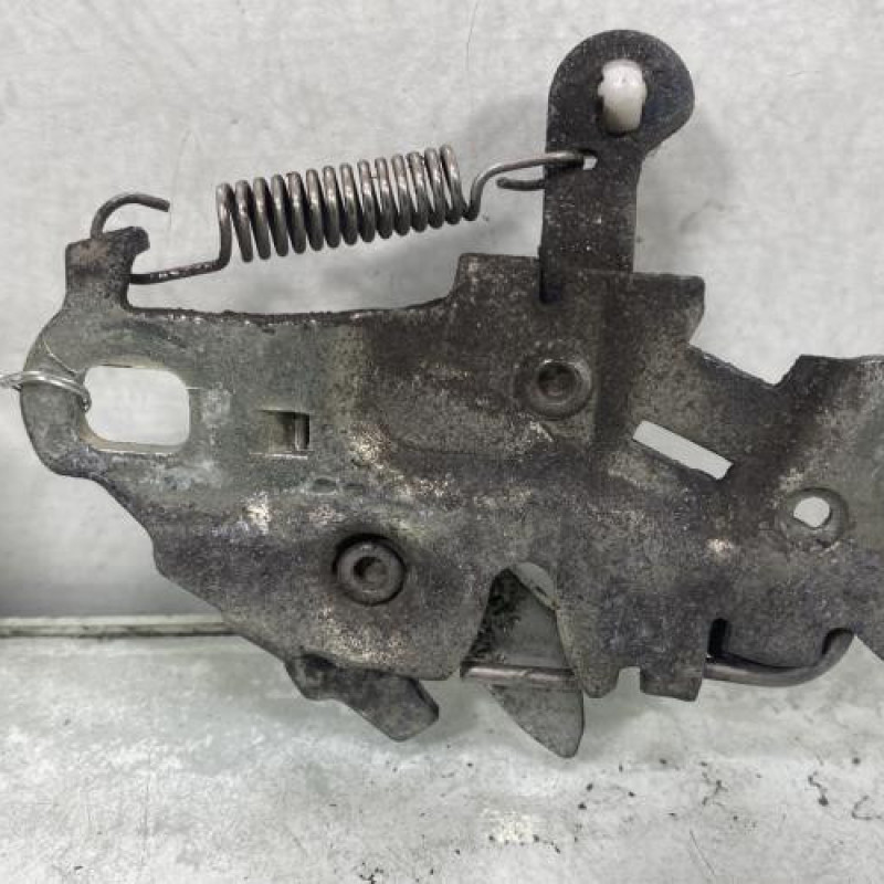 Serrure de capot PEUGEOT 208 1 Photo n°3