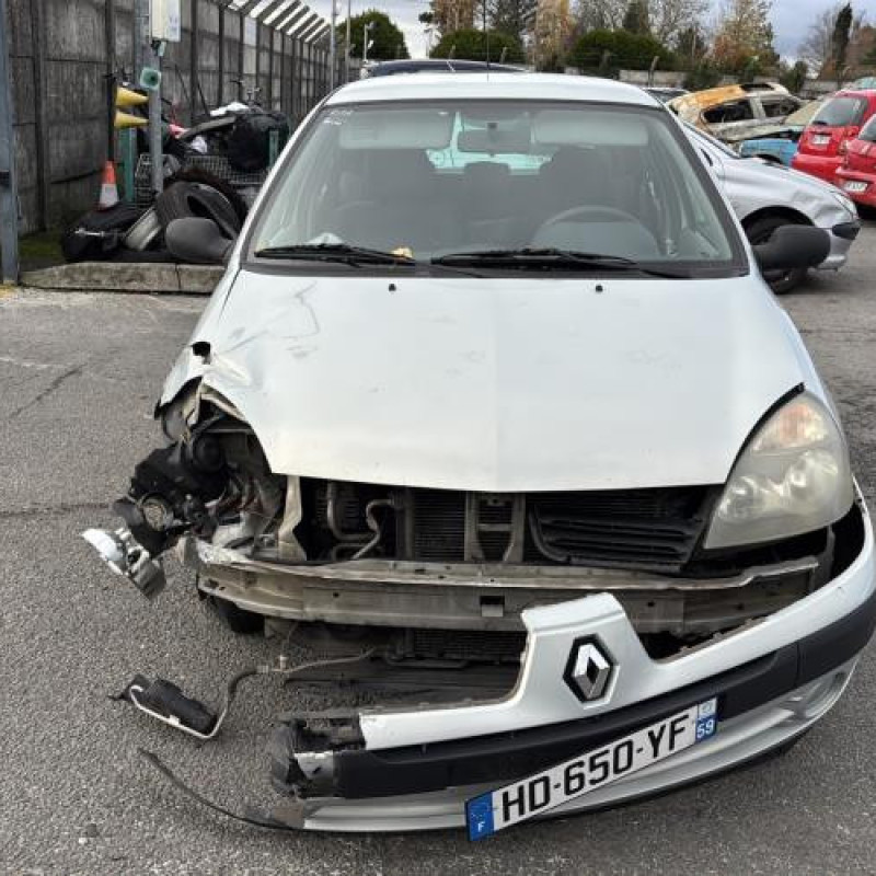 Poignee porte avant gauche RENAULT CLIO 2 Photo n°11