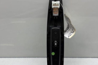 Interrupteur de leve vitre arriere droit RENAULT KADJAR