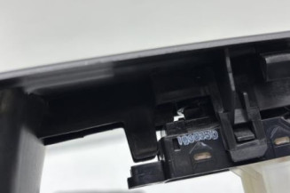 Interrupteur de leve vitre arriere gauche RENAULT KADJAR