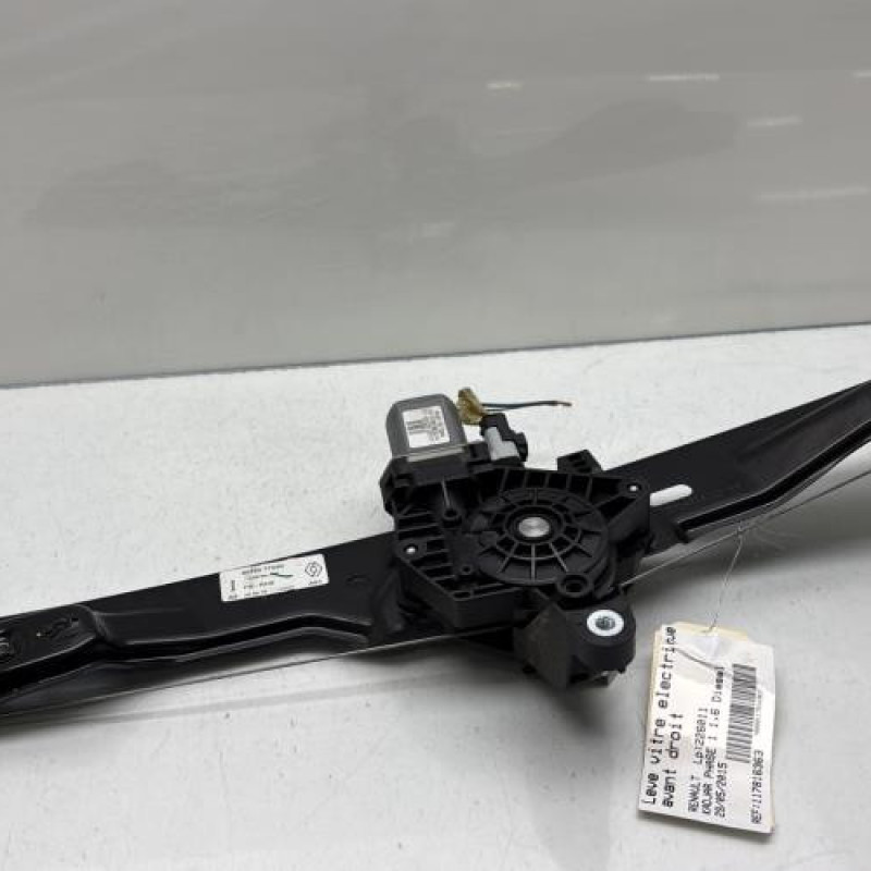 Leve vitre electrique avant droit RENAULT KADJAR Photo n°1