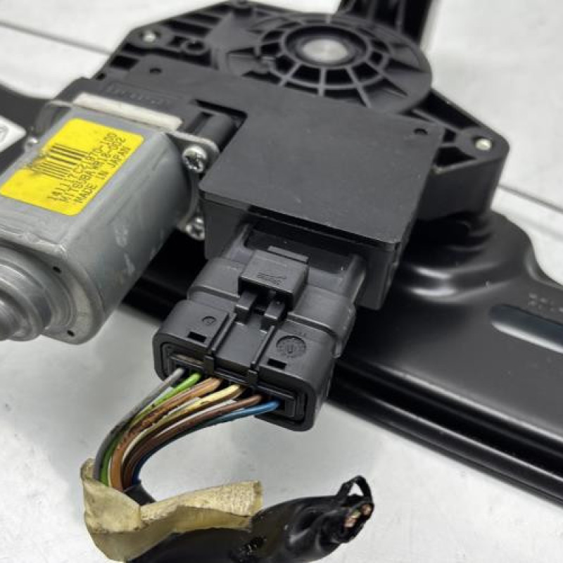 Leve vitre electrique avant gauche RENAULT KADJAR Photo n°5