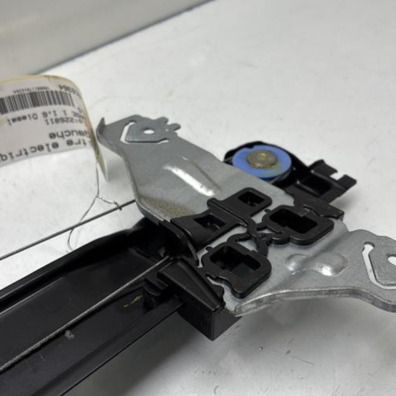 Leve vitre electrique avant gauche RENAULT KADJAR Photo n°9