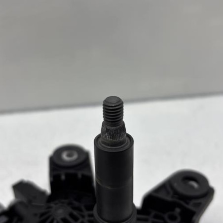 Moteur essuie glace arriere RENAULT KADJAR