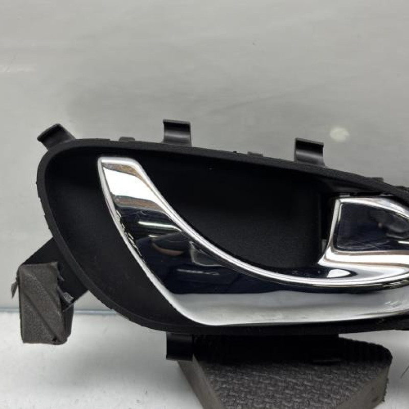 Poignee interieur avant droit RENAULT KADJAR Photo n°1