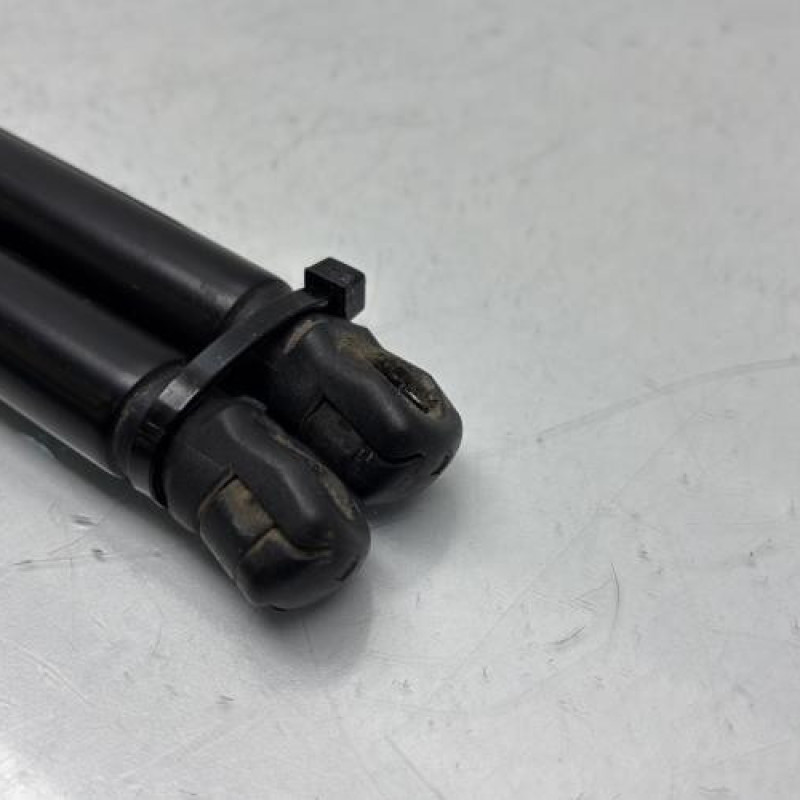 Verin de coffre RENAULT KADJAR Photo n°3