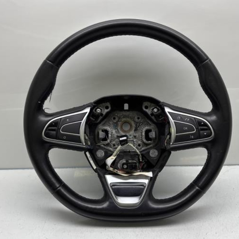 Volant RENAULT KADJAR Photo n°1