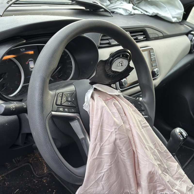 NISSAN MICRA 5 1.0i - 12V TURBO Photo n°17