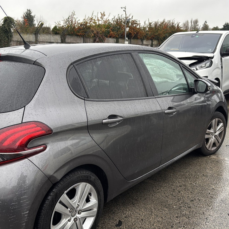 PEUGEOT 208 1 PHASE 2 1.2 VTI - 12V Photo n°3