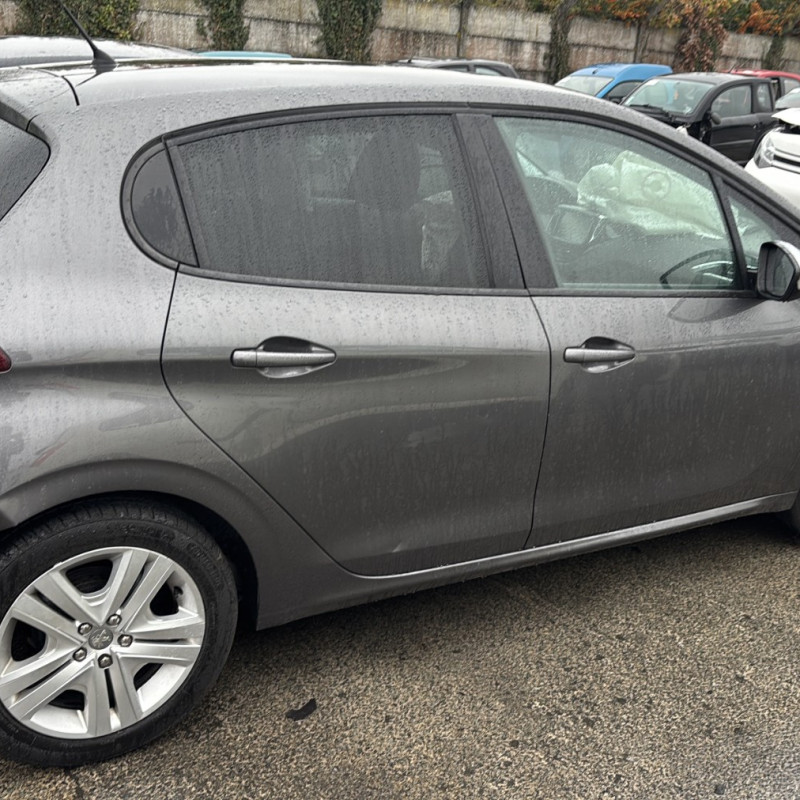 PEUGEOT 208 1 PHASE 2 1.2 VTI - 12V Photo n°7