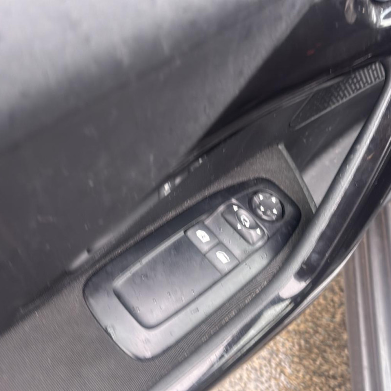 PEUGEOT 208 1 PHASE 2 1.2 VTI - 12V Photo n°21