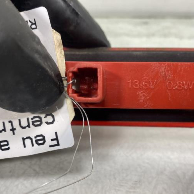 Feu arriere stop central FORD KUGA 2 Photo n°3