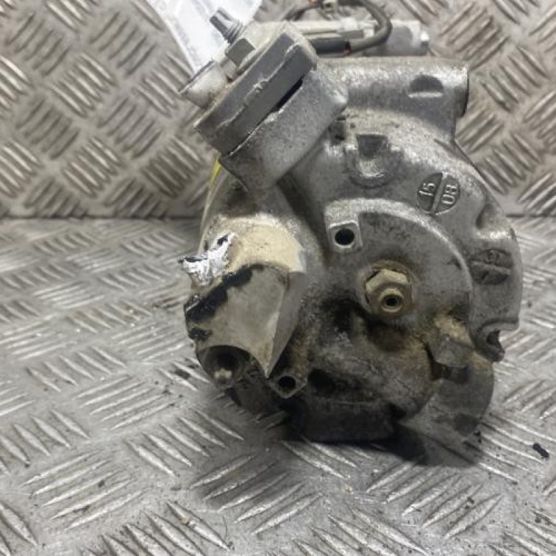 Compresseur clim FORD KUGA 2 Photo n°4