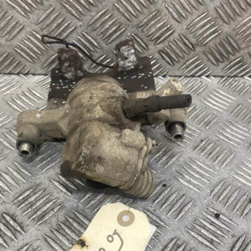 Etrier arriere droit (freinage) FORD KUGA 2 Photo n°3