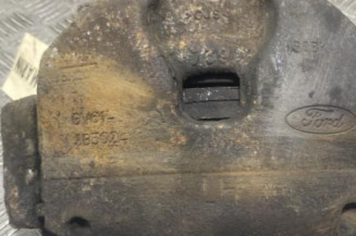 Etrier avant gauche (freinage) FORD KUGA 2