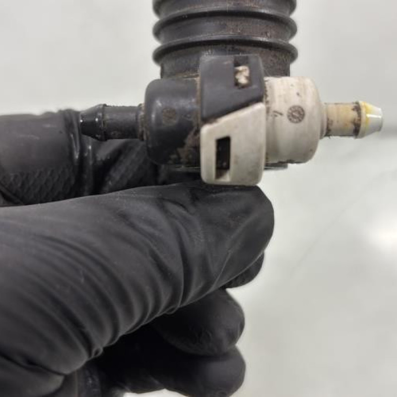 Pompe lave glace avant FORD KUGA 2 Photo n°3