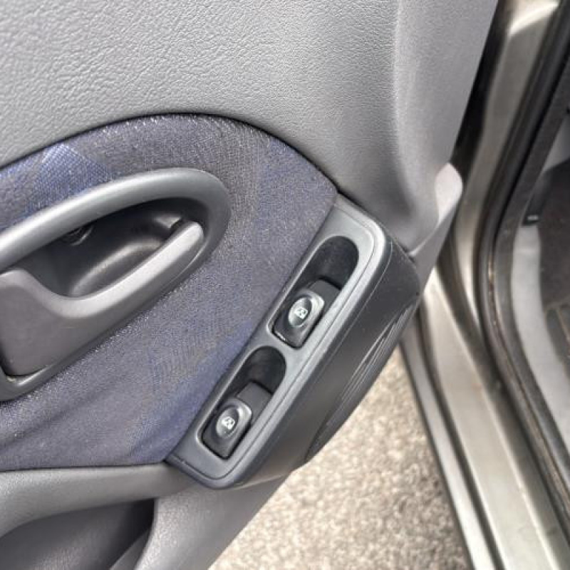 Retroviseur droit RENAULT CLIO 2 Photo n°14