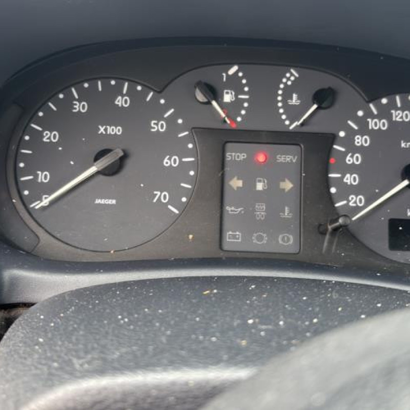 Moteur essuie glace arriere RENAULT CLIO 2 Photo n°19