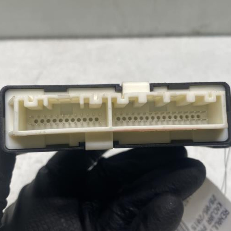 Boitier d'aide au stationnement RENAULT KADJAR Photo n°2