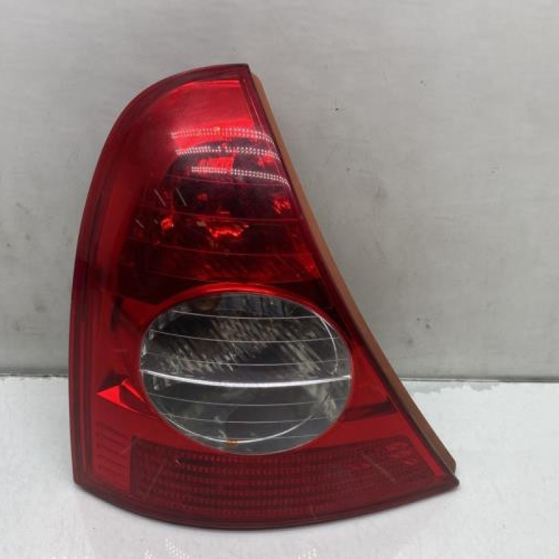 Feu arriere principal gauche (feux) RENAULT CLIO 2 Photo n°1