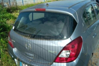 Feu arriere stop central OPEL CORSA D