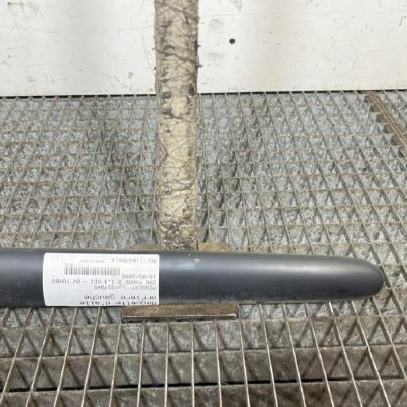 Baguette d'aile arrière gauche PEUGEOT 206 Photo n°1