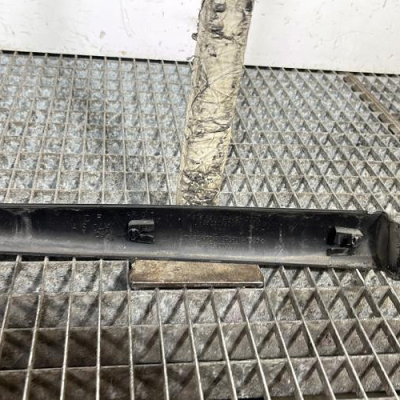 Baguette d'aile arrière gauche PEUGEOT 206 Photo n°4