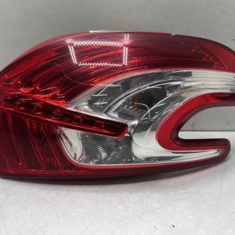 Feu arriere principal droit (feux) PEUGEOT 208 1 Photo n°1