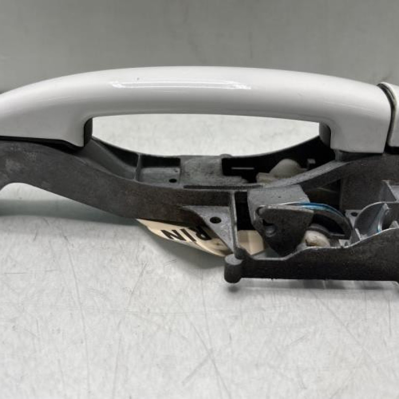 Poignee porte avant droit PEUGEOT 208 1 Photo n°4