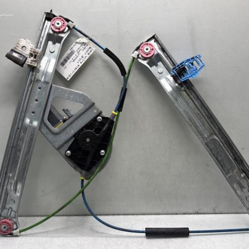 Leve vitre electrique avant droit PEUGEOT 208 1 Photo n°1