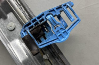 Leve vitre electrique avant droit PEUGEOT 208 1