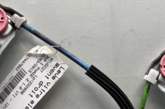 Leve vitre electrique avant droit PEUGEOT 208 1