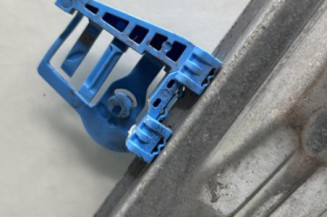 Leve vitre electrique avant droit PEUGEOT 208 1