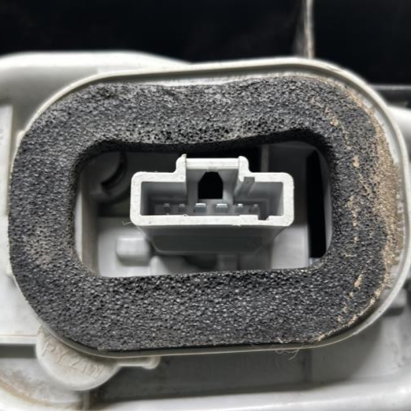 Feu arriere principal gauche (feux) PEUGEOT PARTNER 2 Photo n°4