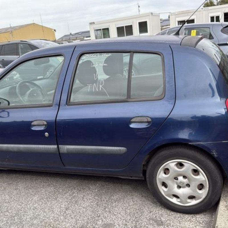 Moteur essuie glace avant RENAULT CLIO 2 Photo n°15