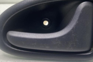 Poignee interieur arriere droit RENAULT CLIO 2 Photo n°1