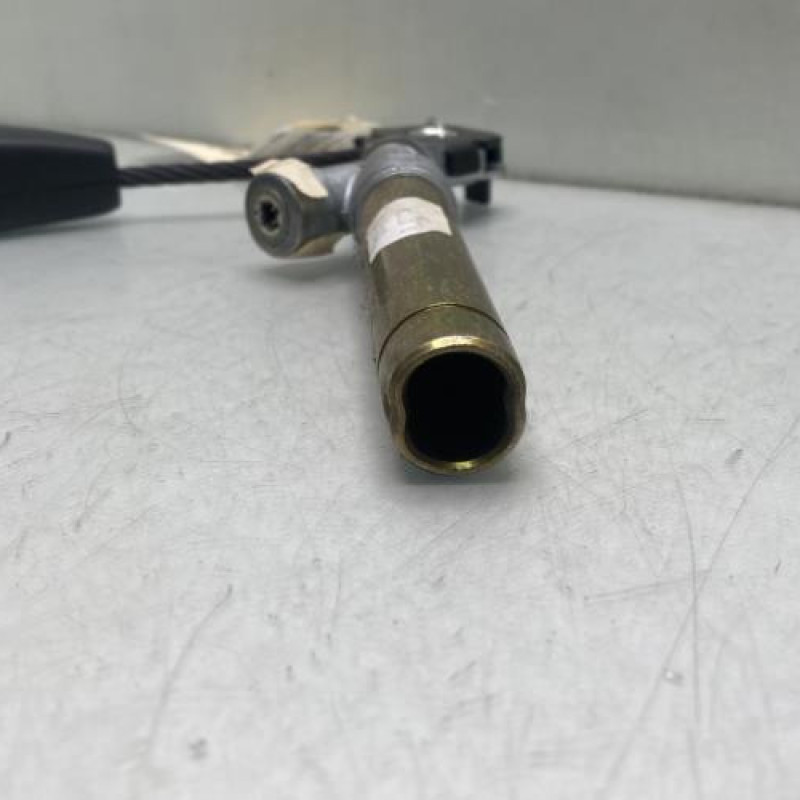 Pretensionneur de ceinture avant droit RENAULT CLIO 2 Photo n°4