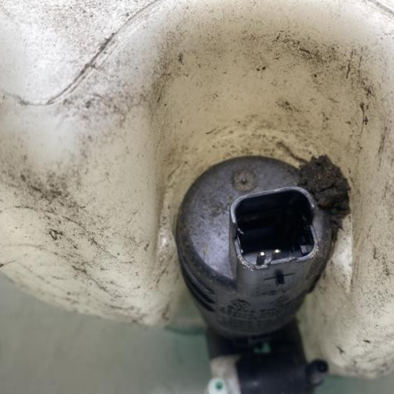 Vase de lave glace RENAULT CLIO 2 Photo n°1